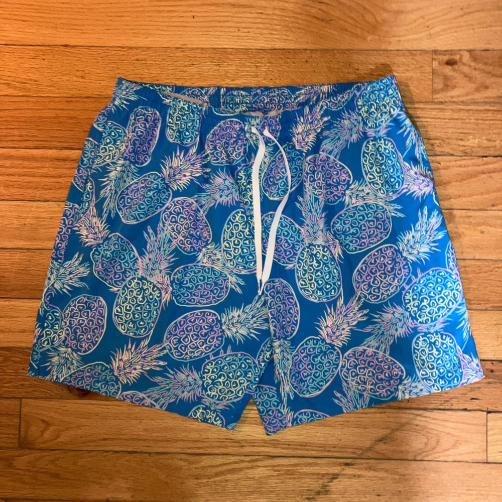 Men’s Chubbies XXL Neon Pineapple Swim Trunks Shorts